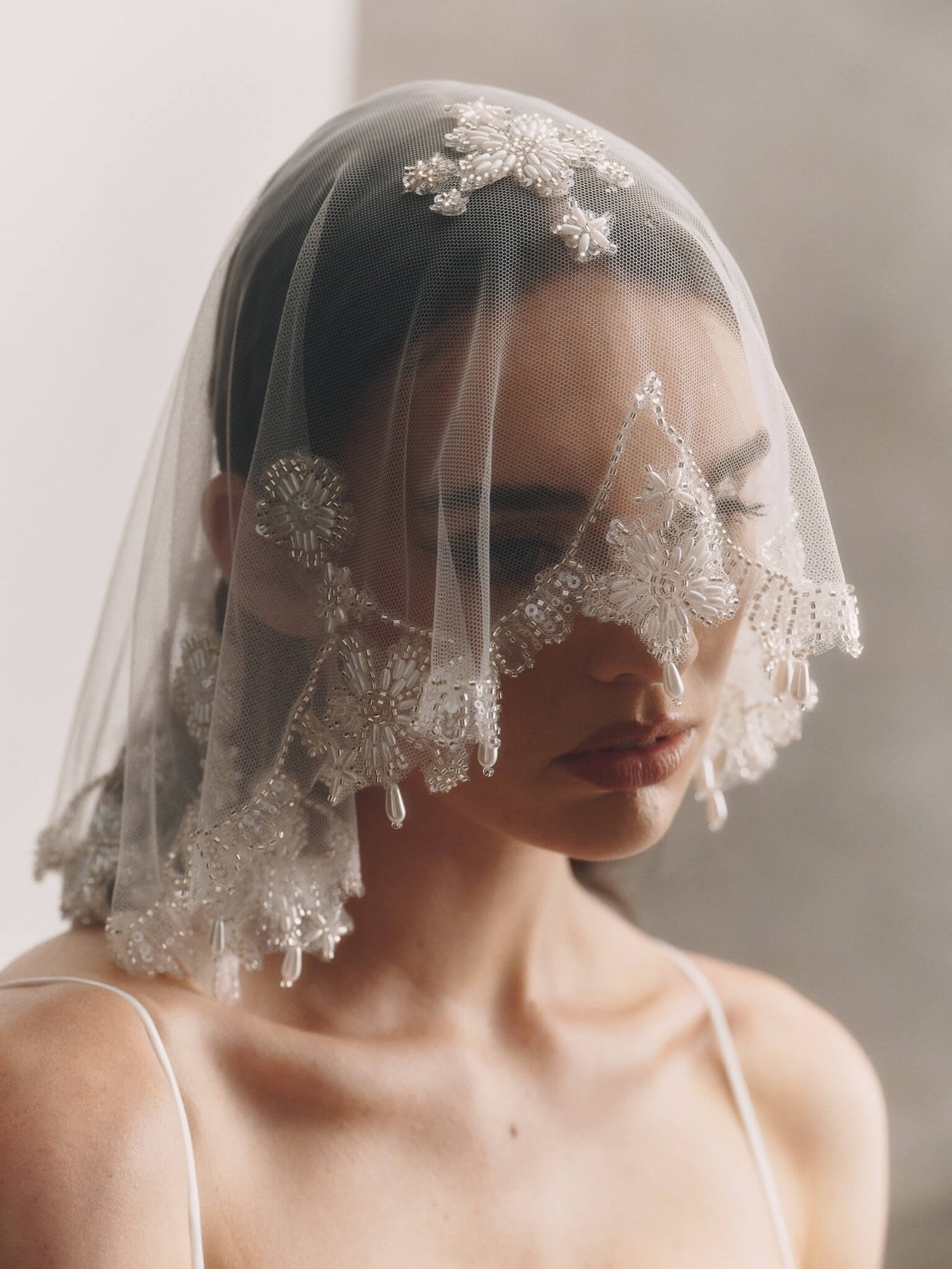 Dahlia Veil